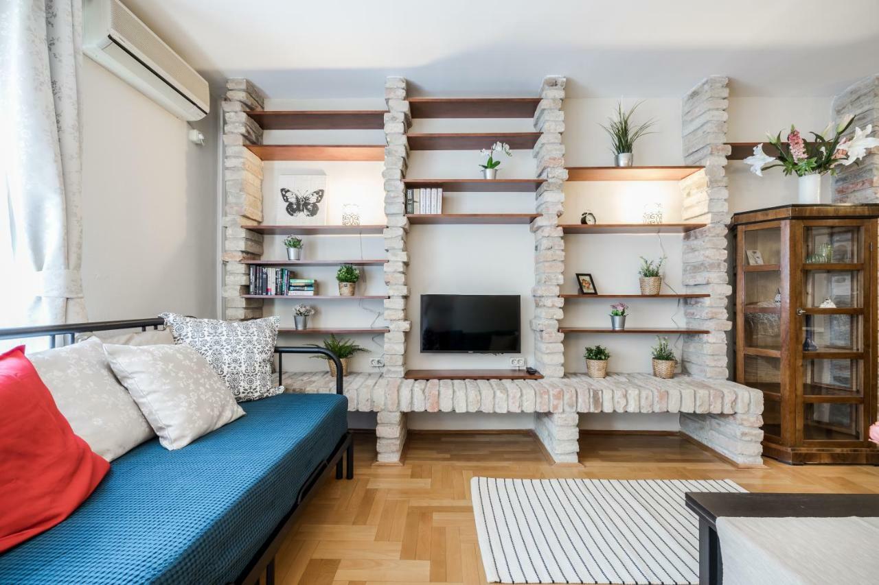 Bpr Golden Corner Suite With Balcony & A/C Budapest Eksteriør billede